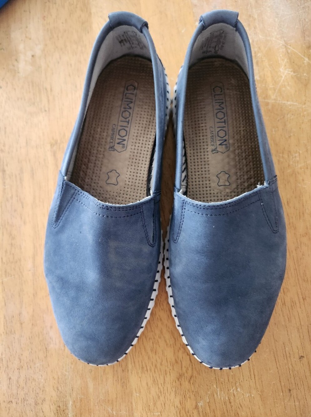 Hand Stitched Leather Slip ON Shoes EU 38 / US 7.5 / CAPRICE
